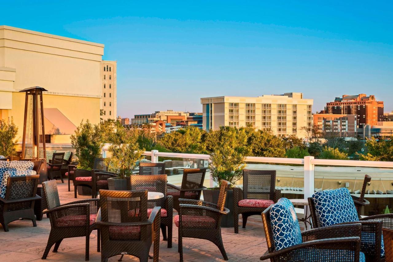 Charleston Marriott Hotel Exterior photo